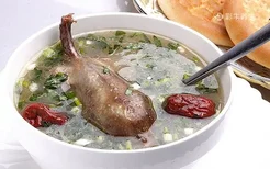 鸽子汤的功效与作用及营养价值 喝鸽子汤的好处