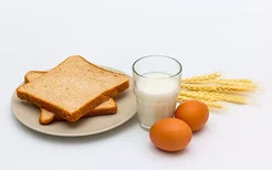 鸡蛋和牛奶能一起吃吗 鸡蛋不能和什么一起吃